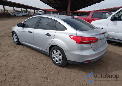 2016 Ford Focus S from USA, damaged, VIN 1FADP3E24GL337210